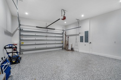 Victoria Park Modern Masterpiece | Built 2023 Privately gated - photo 38