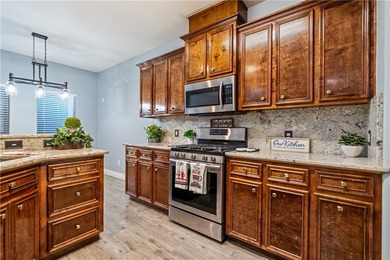 Welcome to this beautifully maintained 3-bedroom, 2-bath home - photo 15
