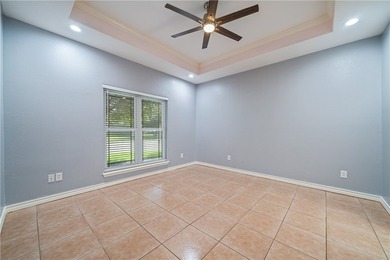 Welcome to this beautifully maintained 3-bedroom, 2-bath home - photo 21