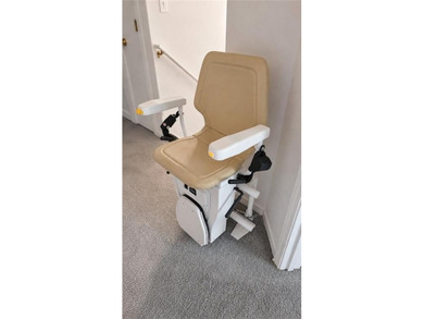 New Price! Act fast! Discover the charm and convenience of this - photo 22