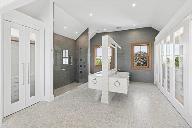 Newly constructed architectural showpiece in the heart of - photo 30