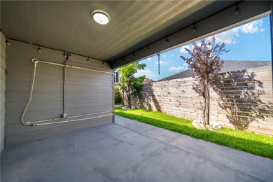 Welcome to this beautifully maintained 3-bedroom, 2-bath home - photo 35