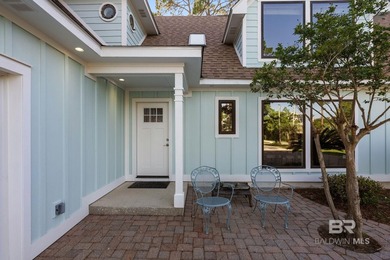 Designed for comfortable waterfront living, this recently - photo 4