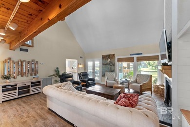 Designed for comfortable waterfront living, this recently - photo 9