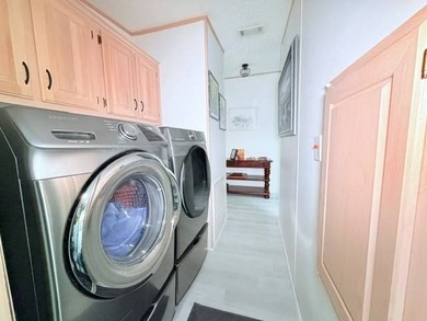 GARAGE, CARPORT & CORNER LOT LIVING IN WHISPERWOOD! Welcome to - photo 8