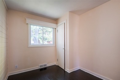 Welcome home to this beautifully maintained 3-bedroom, 1.5-bath - photo 13