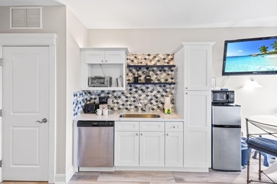 Guests & owners alike will adore this charming renovated studio - photo 3