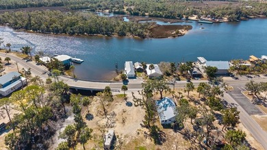 Rare opportunity on Riverside Drive featuring three lots in a - photo 4
