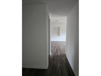 Tired of renting? Ready to be a home owner? Take a look at this - photo 4