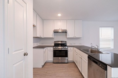 Why rent when you can own this beautifully built 2023 home in - photo 5