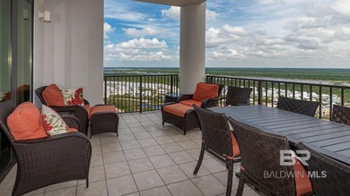 One of only three of the largest floor plans at The Oasis, this - photo 6