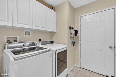 Well-maintained 2-bedroom plus den residence offering a flexible - photo 23