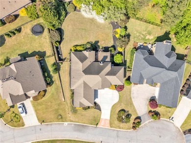 Absolutely stunning custom-built home in the highly sought-after - photo 27