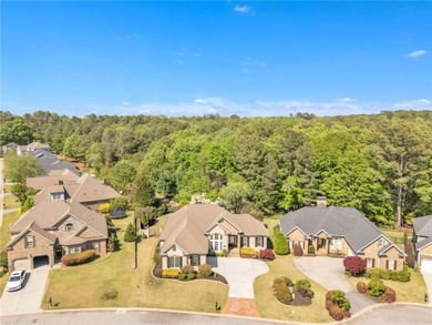 Absolutely stunning custom-built home in the highly sought-after - photo 28