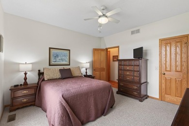 Welcome to one of Sauk Lake's most treasured properties-a - photo 37