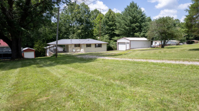 Neighborhood Boat Ramp, Garage - photo 4