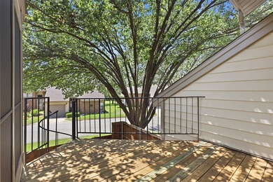 Beautifully updated 3-story condo offering a unique floor plan - photo 22