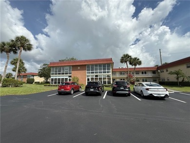 Active Vista Royale Condo 55+ senior community with 4 clubhouses - photo 2