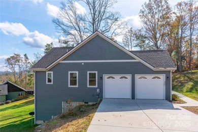 This one-owner, 2050+ SF, single level home was custom built in - photo 2