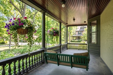Prime Southeast Evanston:  A Masterpiece of History and Refined - photo 5