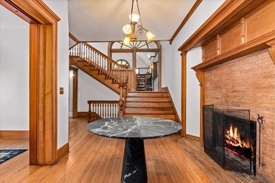 Prime Southeast Evanston:  A Masterpiece of History and Refined - photo 6