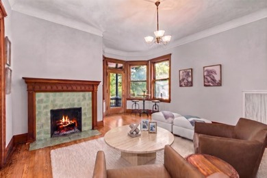 Prime Southeast Evanston:  A Masterpiece of History and Refined - photo 8