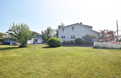 ****Property includes 2 separate structures** Main house is 19 - photo 2