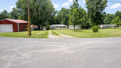 Neighborhood Boat Ramp, Garage - photo 5