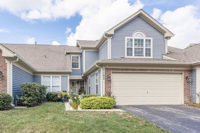 (private lake, pond, creek) Townhome/Townhouse For Sale in Elgin Illinois