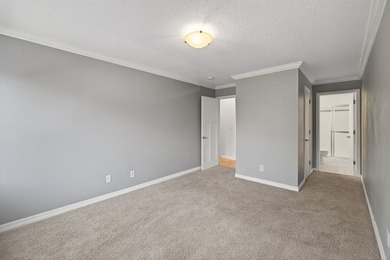 Just blocks from Lake of the Isles, Uptown, and Downtown - photo 15