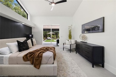 FIVE ACRES of pure Naples freedom where luxury meets - photo 16