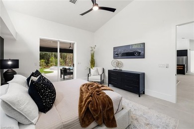 FIVE ACRES of pure Naples freedom where luxury meets - photo 17