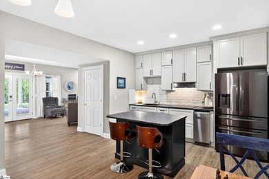 Welcome to an exceptional Lake Hartwell retreat, where refined - photo 30