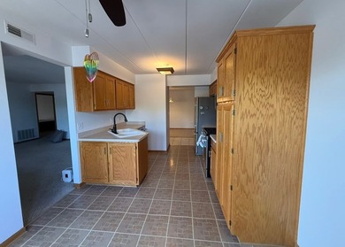 Well-maintained second-floor condo in the desirable 55+ - photo 10