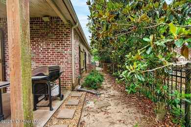 Located in the beautiful Acadian Village gated community and - photo 31