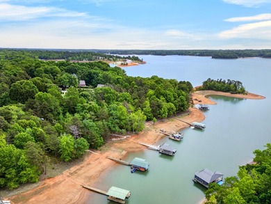 Welcome to an exceptional Lake Hartwell retreat, where refined - photo 43