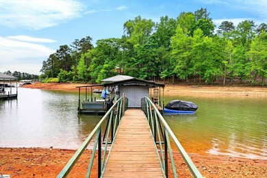 Welcome to an exceptional Lake Hartwell retreat, where refined - photo 45