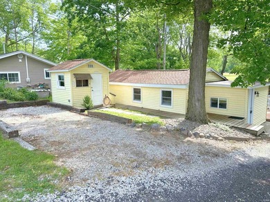 NO PROJECTS NEEDED! FULL RENO! This Irish Lake cottage is - photo 17