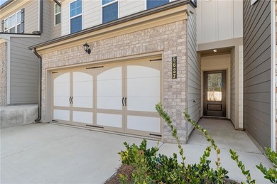 Lake Lanier Townhome/Townhouse For Sale in Flowery Branch Georgia