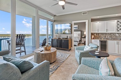 Remodeled three bedroom three bath unit with beautiful views of - photo 4