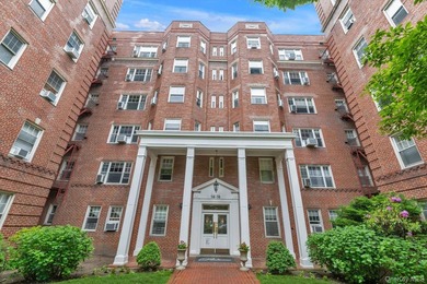 Experience timeless pre-war elegance at Forest Hills South, a - photo 4