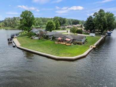 Juno Lake Home For Sale in Edwardsburg Michigan