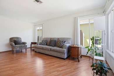 Welcome to this charming 4-bedroom, 2-bathroom with a bonus - photo 11