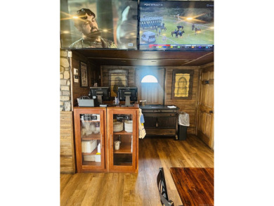 PRIME RESTAURANT & BAR BUSINESS FOR SALE!  Johnny B's Roadside