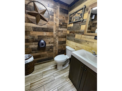 PRIME RESTAURANT & BAR BUSINESS FOR SALE!  Johnny B's Roadside