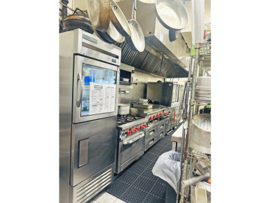 PRIME RESTAURANT & BAR BUSINESS FOR SALE!  Johnny B's Roadside