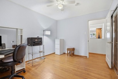 Welcome to this charming 4-bedroom, 2-bathroom with a bonus - photo 23