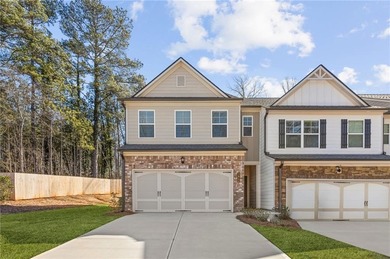 Lake Lanier Townhome/Townhouse For Sale in Flowery Branch Georgia