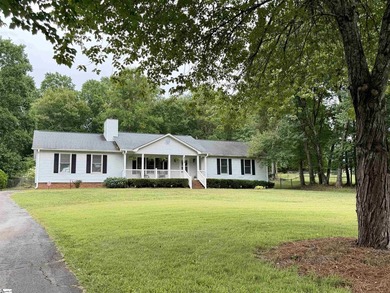 Welcome home to this beautifully maintained 3-bedroom, 2-bath - photo 2