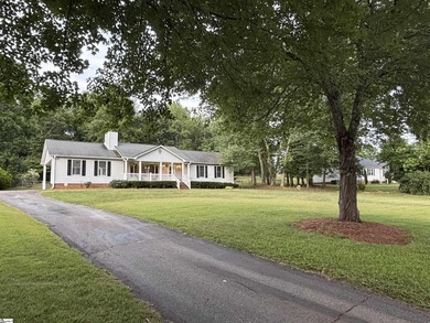 Welcome home to this beautifully maintained 3-bedroom, 2-bath - photo 6